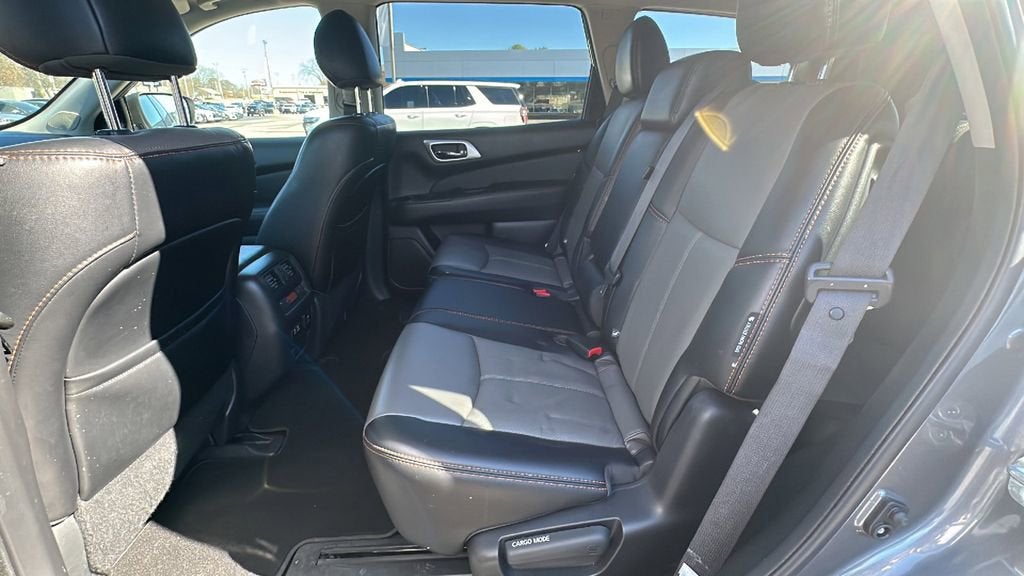 2019 Nissan Pathfinder SL