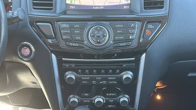 2019 Nissan Pathfinder SL