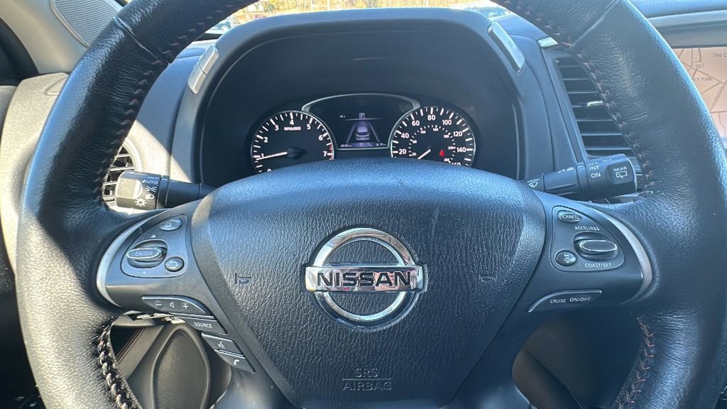 2019 Nissan Pathfinder SL