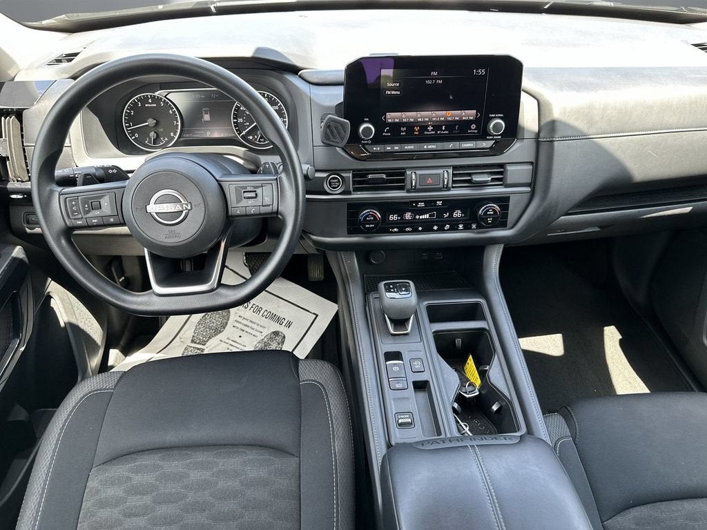 2023 Nissan Pathfinder S