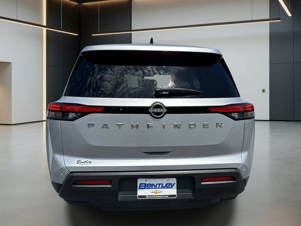 2023 Nissan Pathfinder S