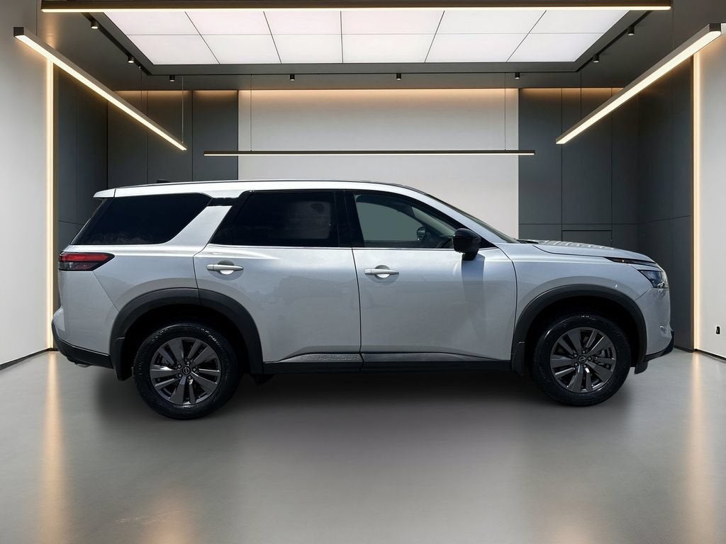 2023 Nissan Pathfinder S