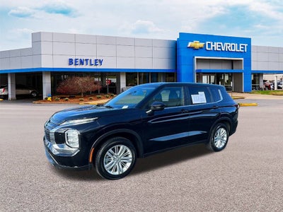 2022 Mitsubishi Outlander ES