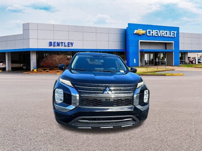 2022 Mitsubishi Outlander ES