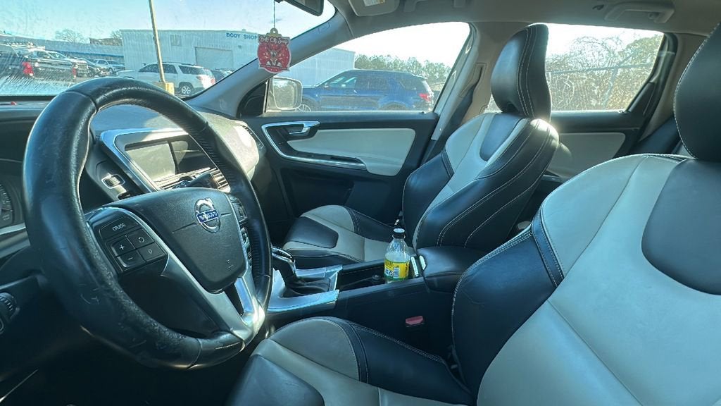 2017 Volvo XC60 T5 FWD