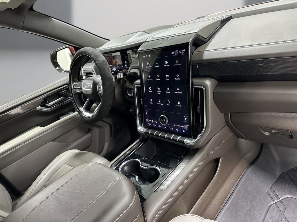 2025 GMC Yukon Elevation