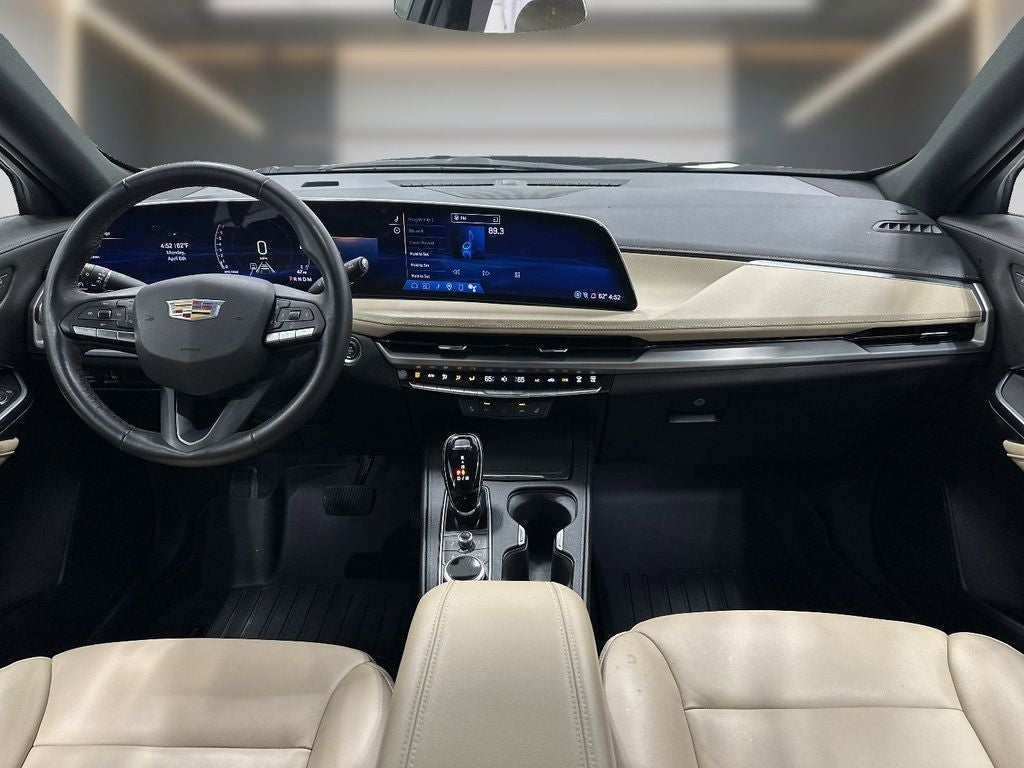 2024 Cadillac XT4 Luxury