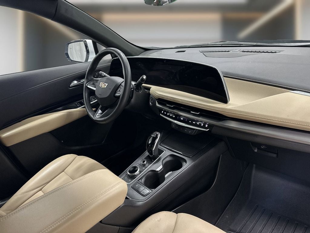 2024 Cadillac XT4 Luxury