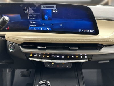 2024 Cadillac XT4 Luxury