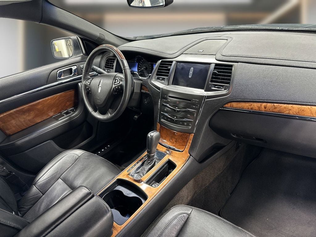 2014 Lincoln MKS Base