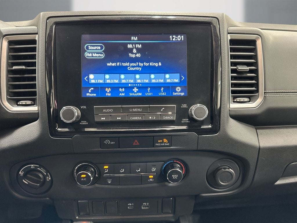2023 Nissan Frontier SV