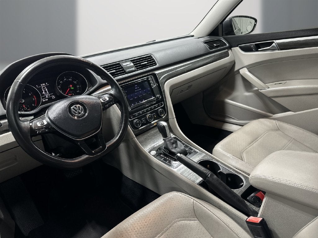 2018 Volkswagen Passat 2.0T SE