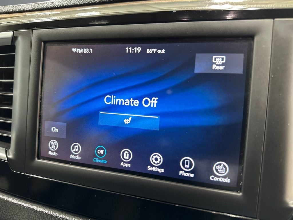 2018 Chrysler Pacifica Touring L
