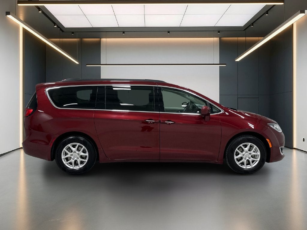 2020 Chrysler Pacifica Touring