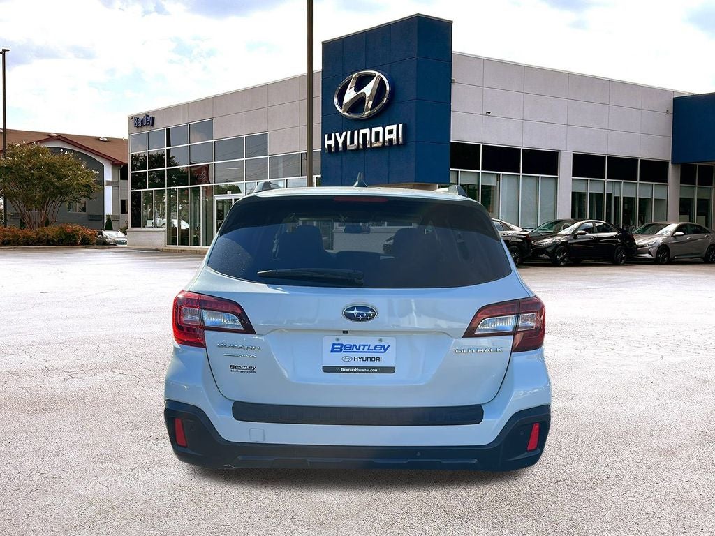 2019 Subaru Outback 2.5i Touring