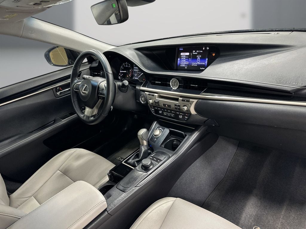 2017 Lexus ES 350