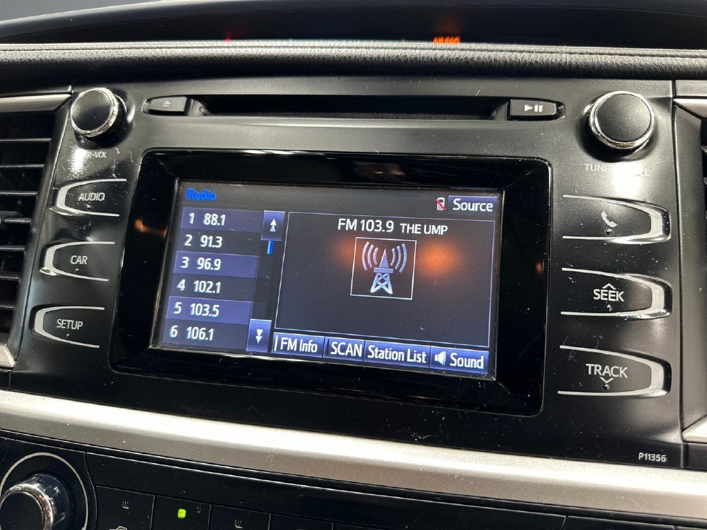 2017 Toyota Highlander LE