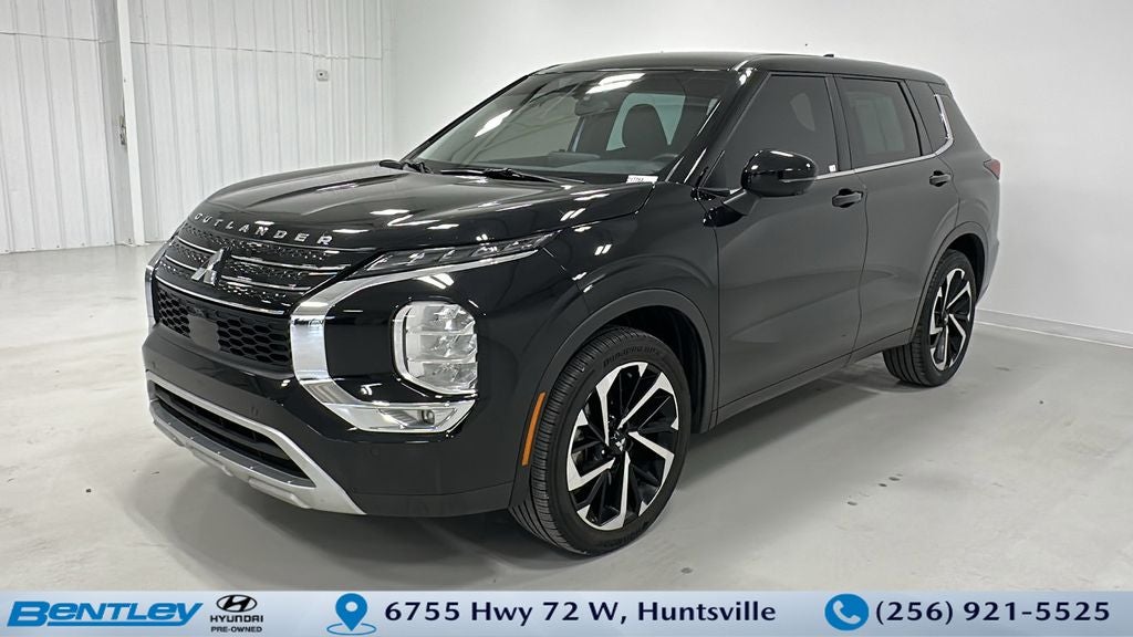 2022 Mitsubishi Outlander SE