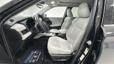 2024 Mitsubishi Outlander SEL Platinum Edition