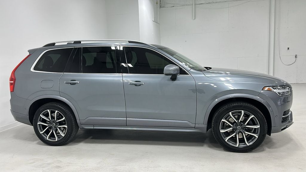 2019 Volvo XC90 T6 Momentum